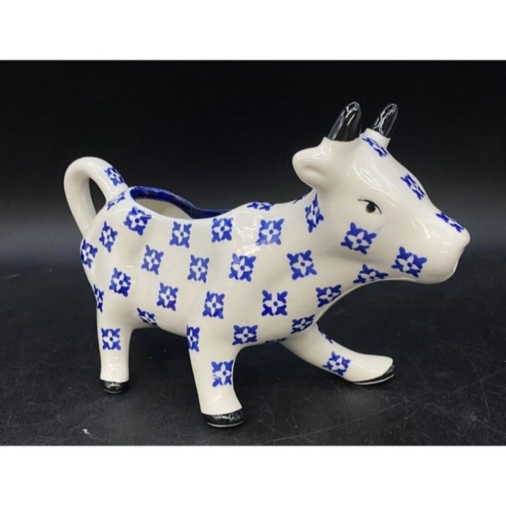 AVOCA Nest Ireland Cow Creamer Sewing Button Seamstress